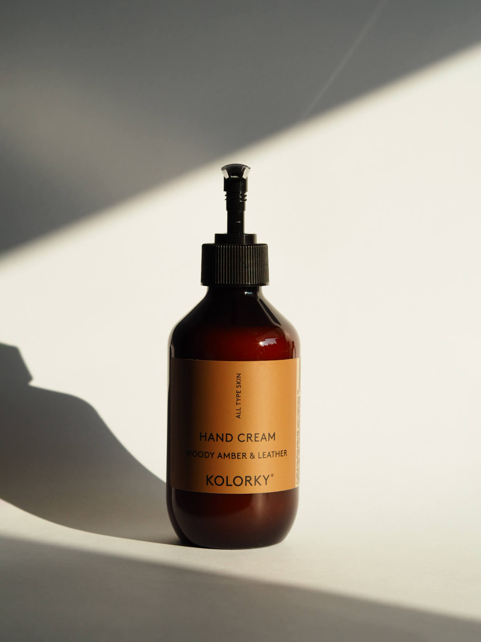 HAND CREAM, Woody Amber & Leather, 270 ml